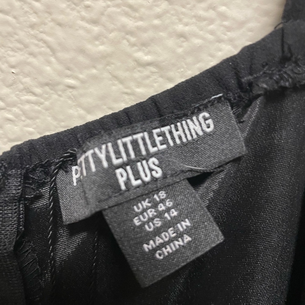 PrettyLittleThing Black Twist Front Midi Dress - Picture 5 of 9